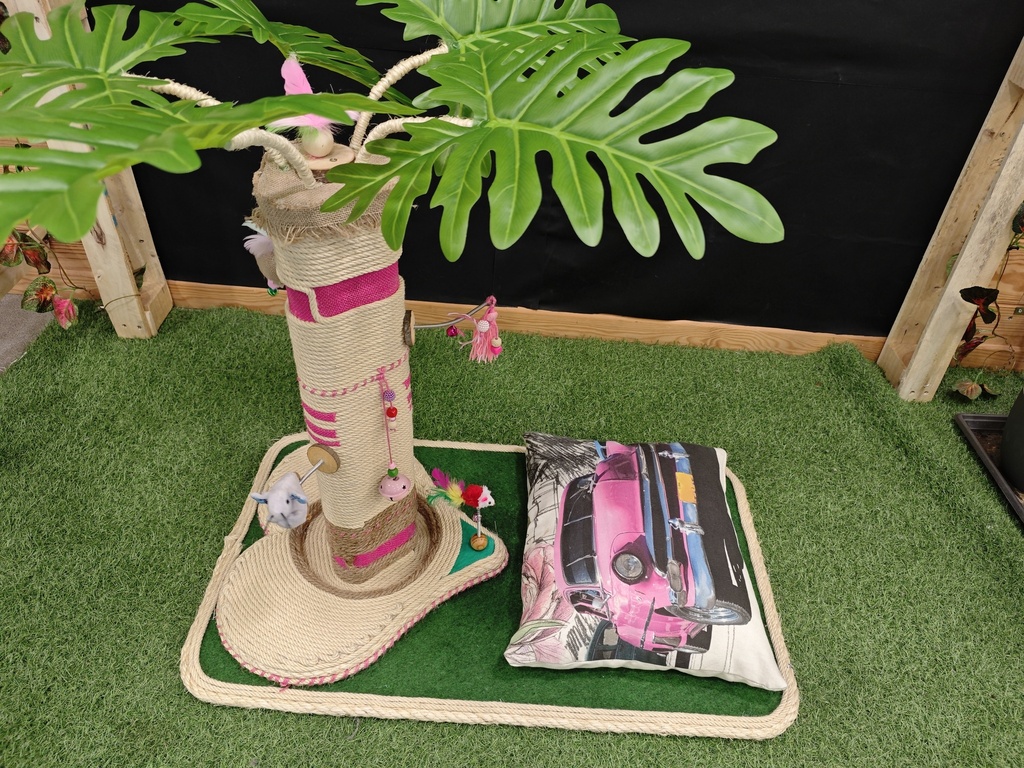 Rikku Toys Cat Torre rascador con cojín