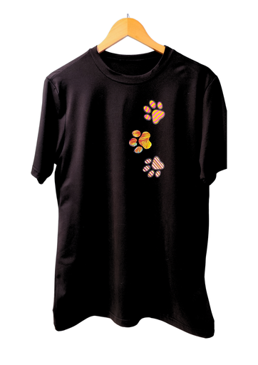 Rikku Guay Camiseta con Diseño Tres Huellas